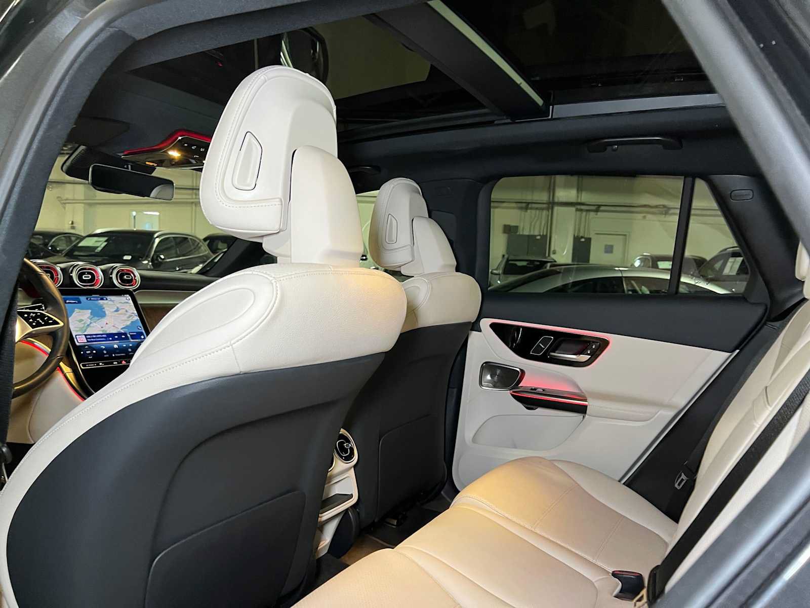 Used 2026 Mercedes-Benz GLC 300 4MATIC image 19