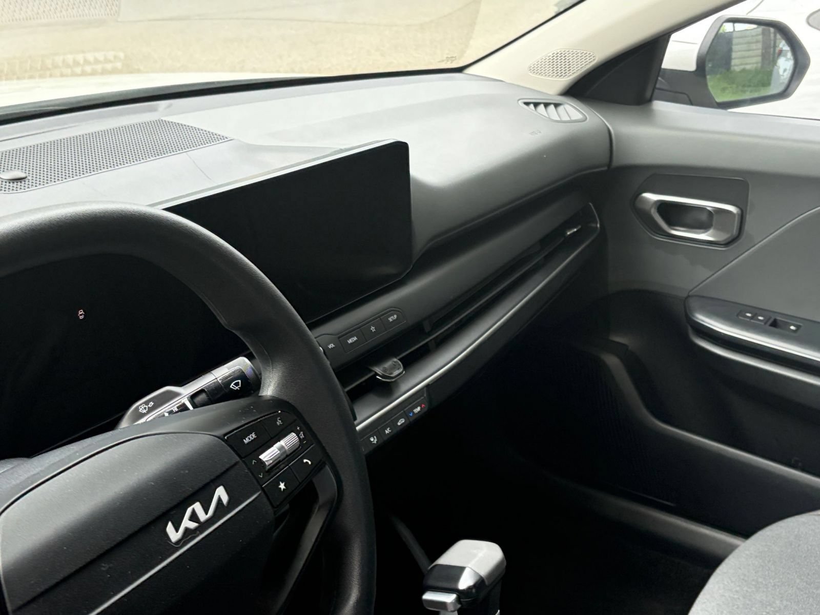 Used 2025 Kia K4 FWD image 33