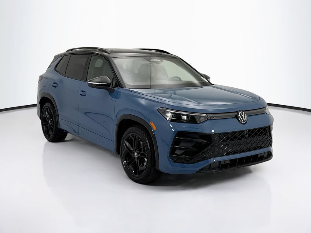 New 2026 Volkswagen Tiguan SE R-Line FWD image 3