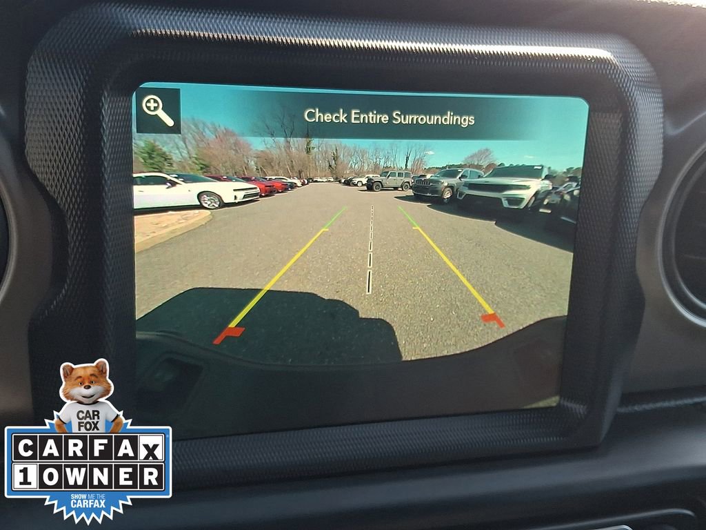 Used 2022 Jeep Gladiator Willys AWD/4WD image 19