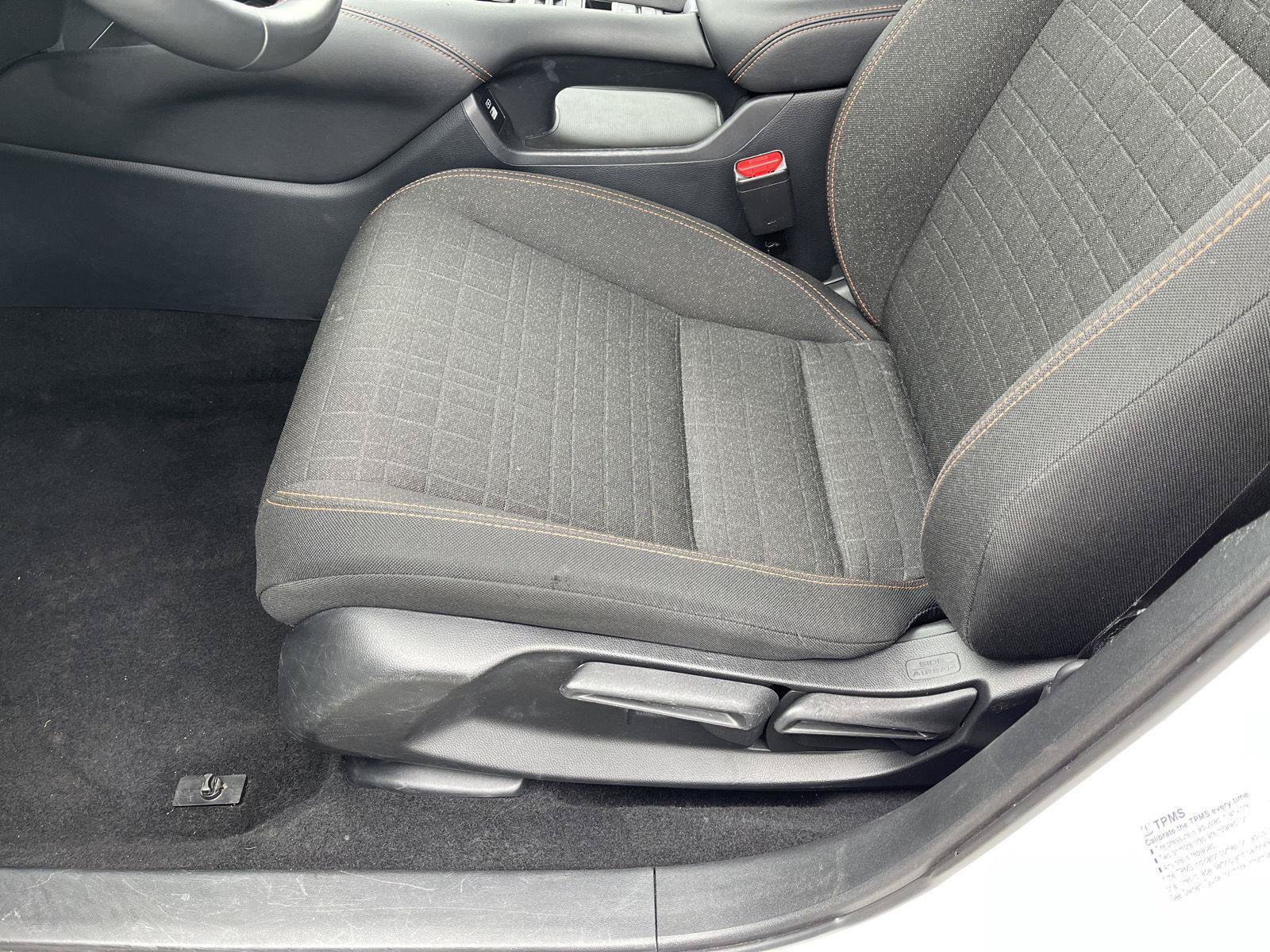 Used 2023 Honda HR-V Sport image 3