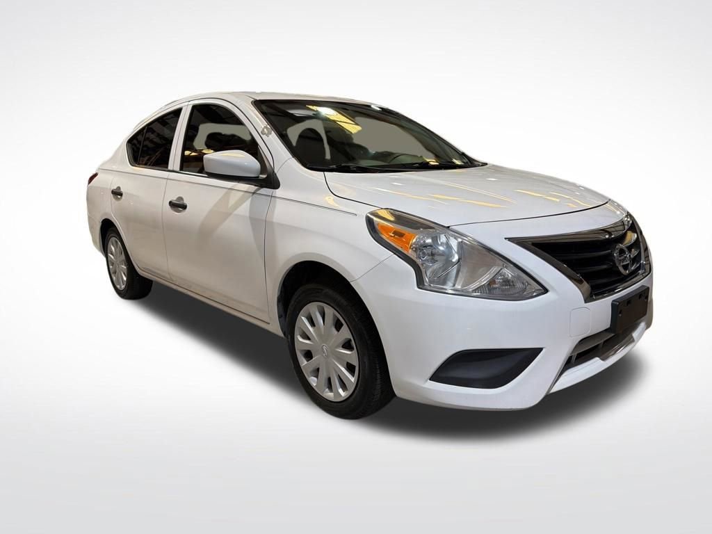 Used 2017 Nissan Versa S image 3
