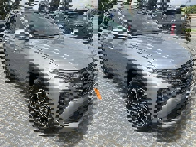 New 2026 Hyundai Tucson Limited AWD/4WD image 1