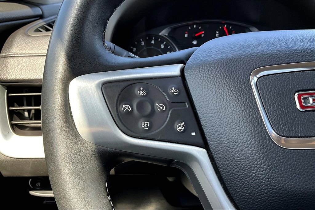 Used 2023 GMC Terrain SLT image 23