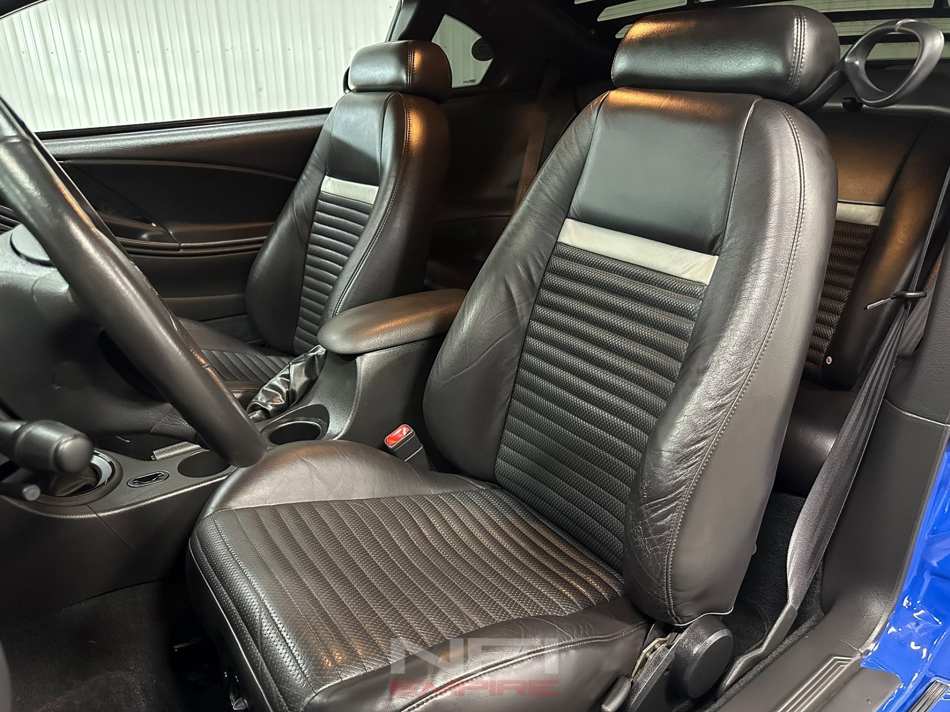 Used 2004 Ford Mustang Mach 1 RWD image 24