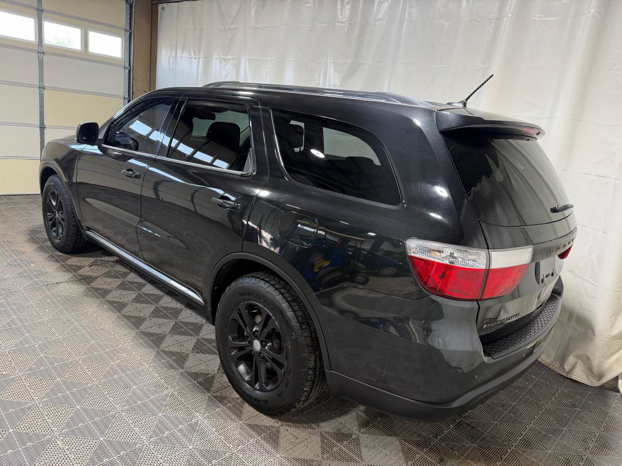 Used 2011 Dodge Durango Crew AWD/4WD image 4