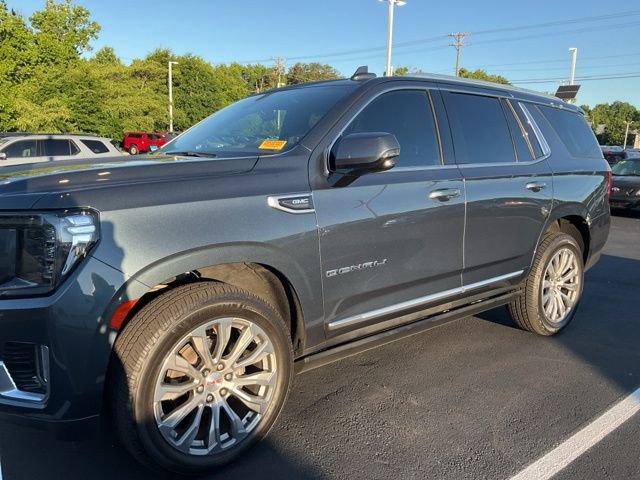 Used 2021 GMC Yukon Denali w/ Denali Premium Package AWD/4WD image 12