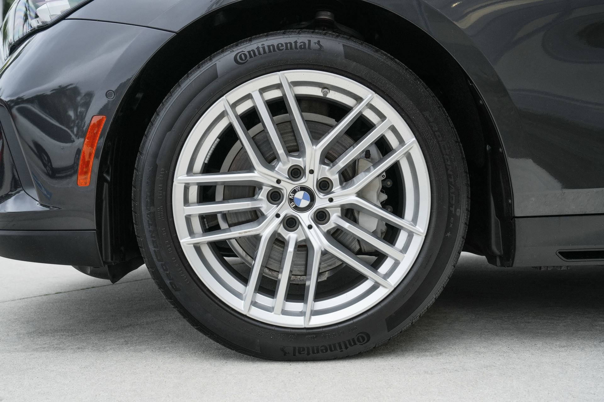 Used 2024 BMW 530i w/ M Sport Package image 32