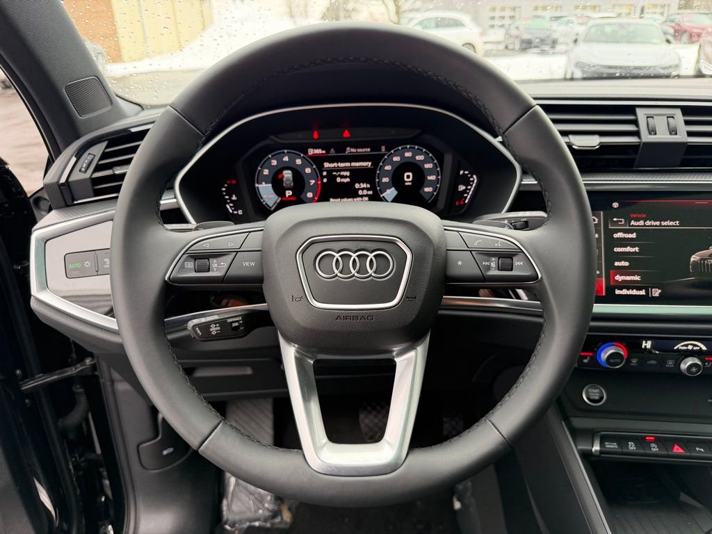 New 2025 Audi Q3 2.0T Premium image 19