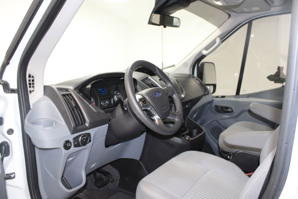 Used 2017 Ford Transit 350 XLT image 21