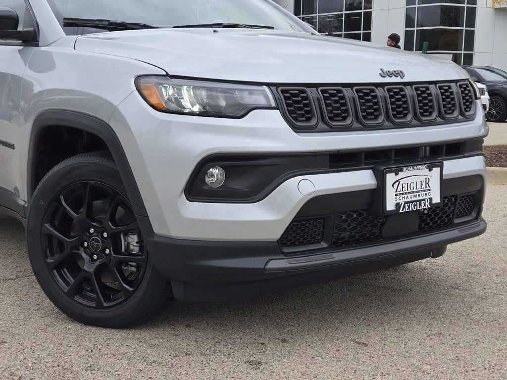 New 2026 Jeep Compass Latitude image 2