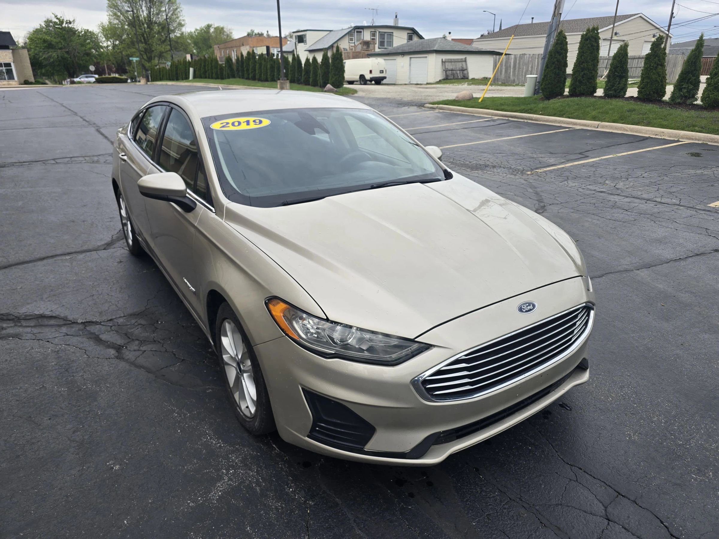 Used 2019 Ford Fusion SE FWD image 5