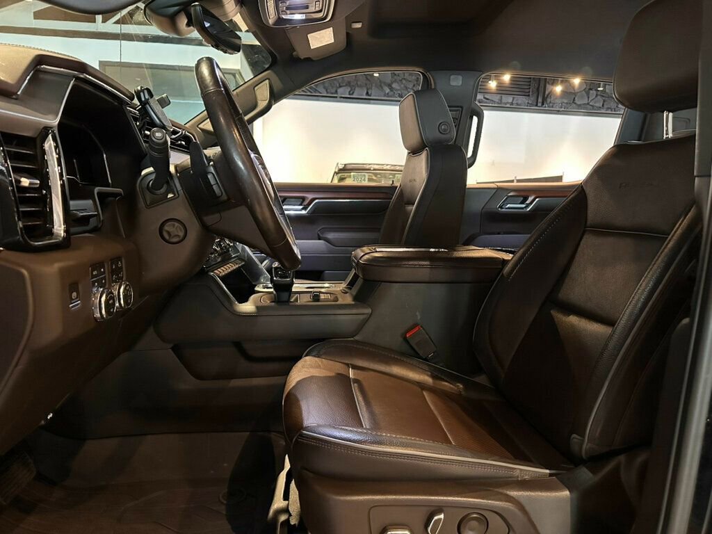 Used 2022 GMC Sierra 1500 Denali w/ Technology Package AWD/4WD image 16