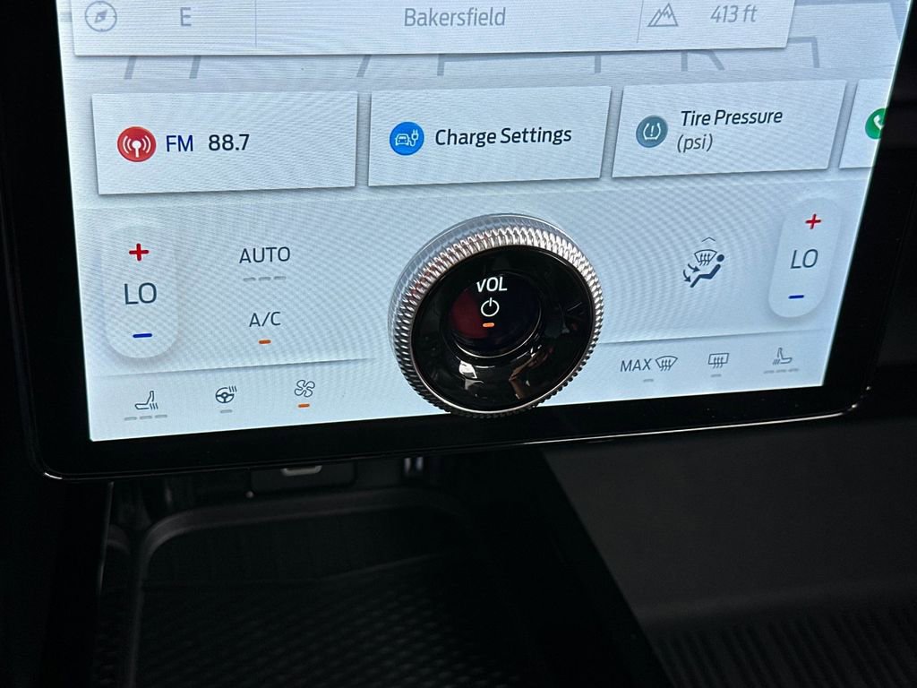 Certified 2025 Ford Mustang Mach-E Premium image 17