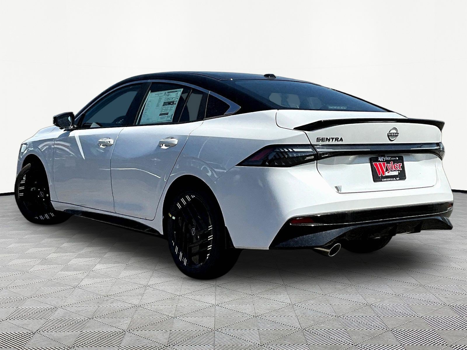 New 2027 Nissan Sentra SR w/ SR Premium Package FWD image 4