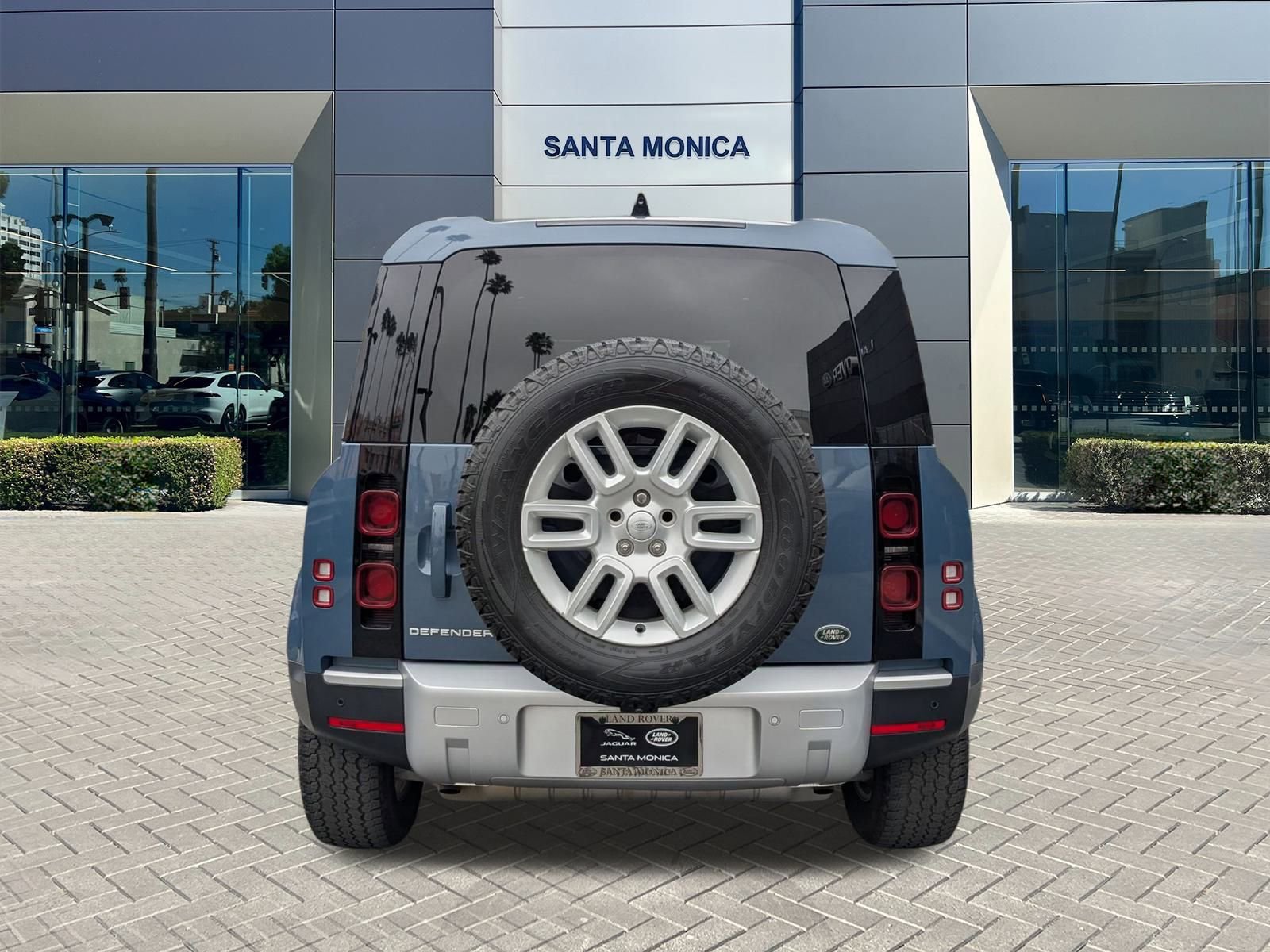 Used 2022 Land Rover Defender 110 S image 7