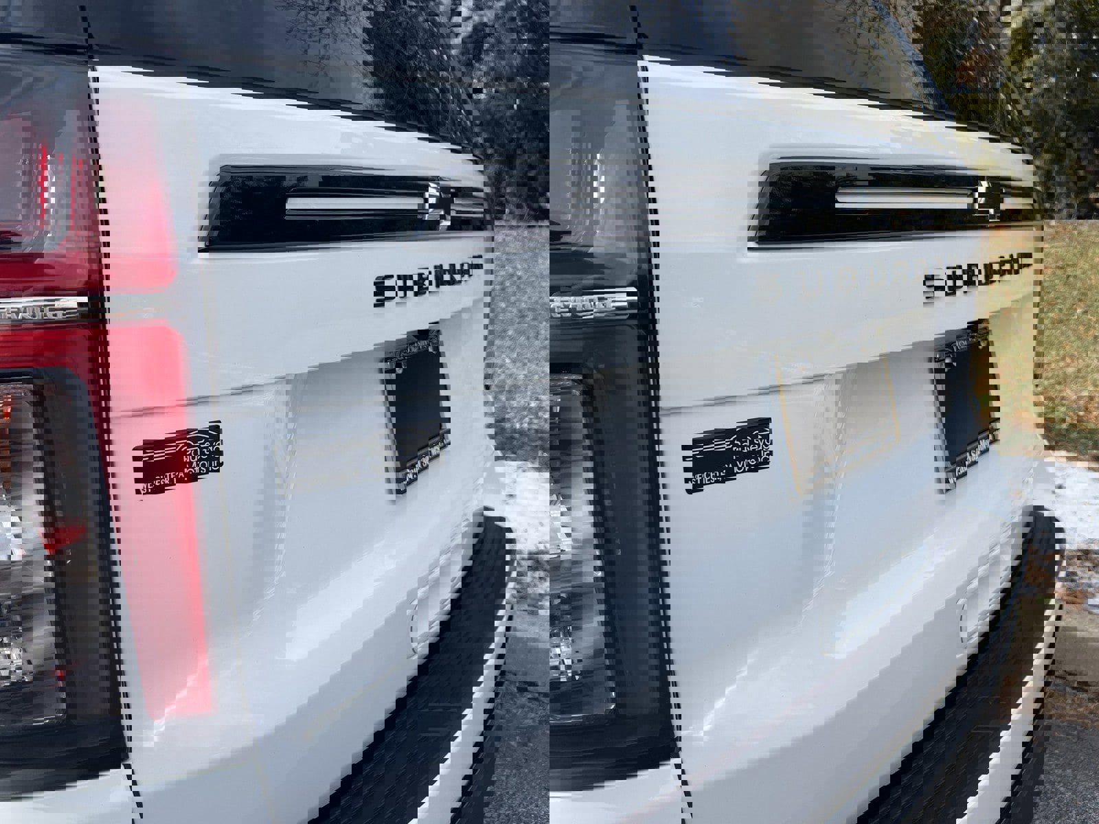 Used 2023 Chevrolet Suburban Z71 w/ Luxury Package image 94