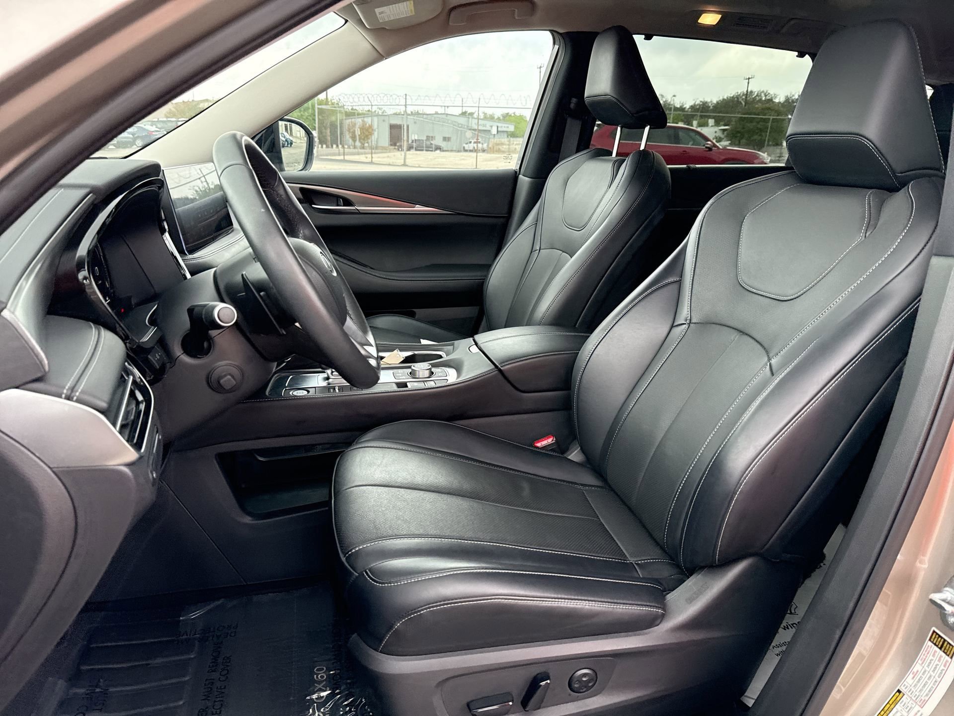 Used 2023 INFINITI QX60 Luxe w/ Cargo Package FWD image 13