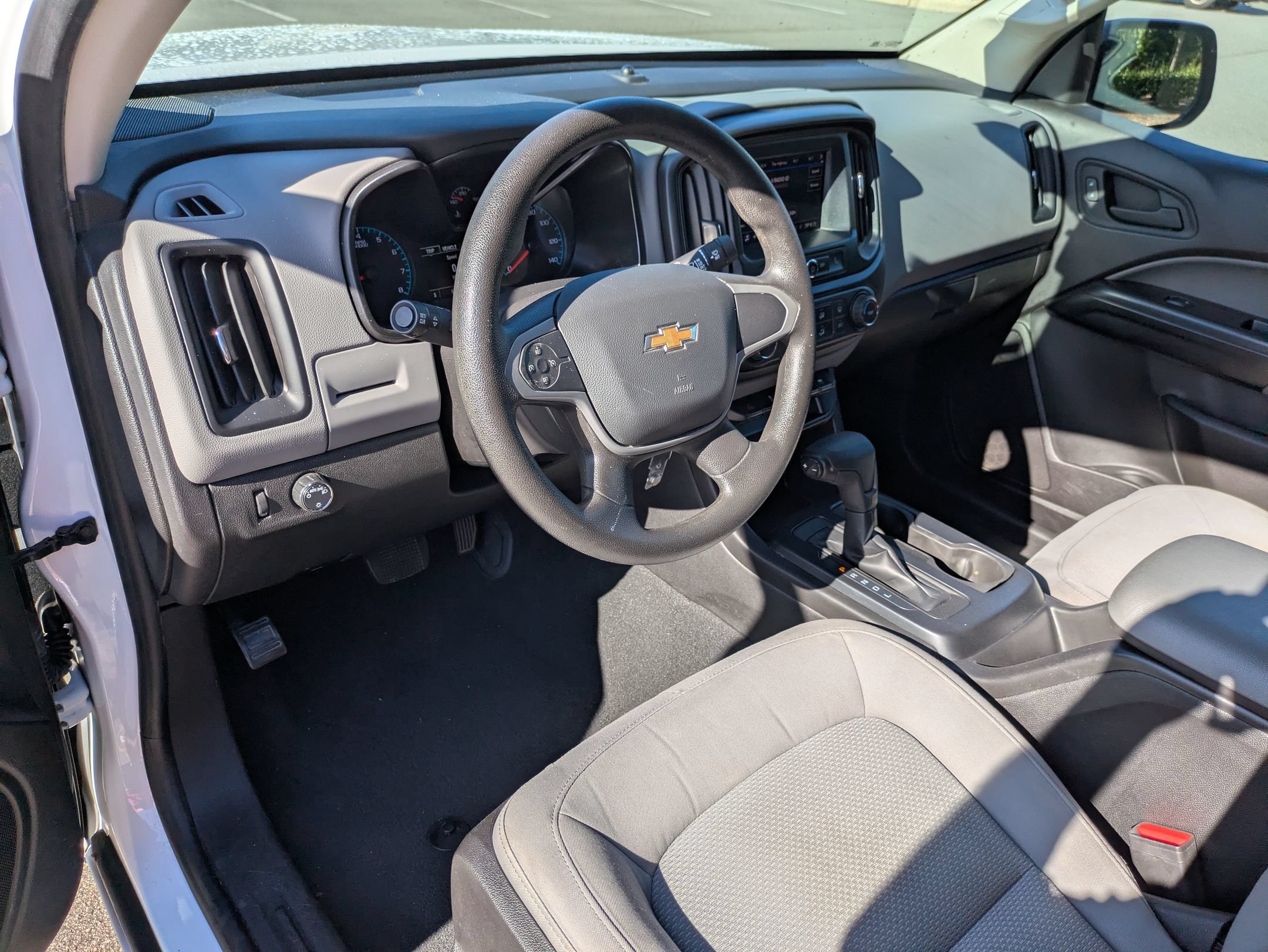 Used 2021 Chevrolet Colorado W/T w/ WT Convenience Package RWD image 14