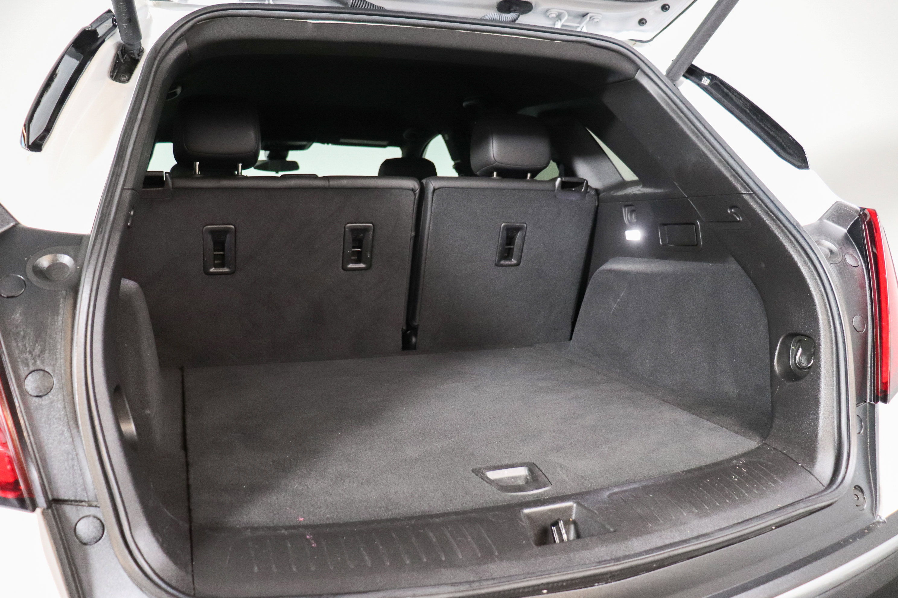 Used 2022 Cadillac XT5 Luxury AWD/4WD image 10