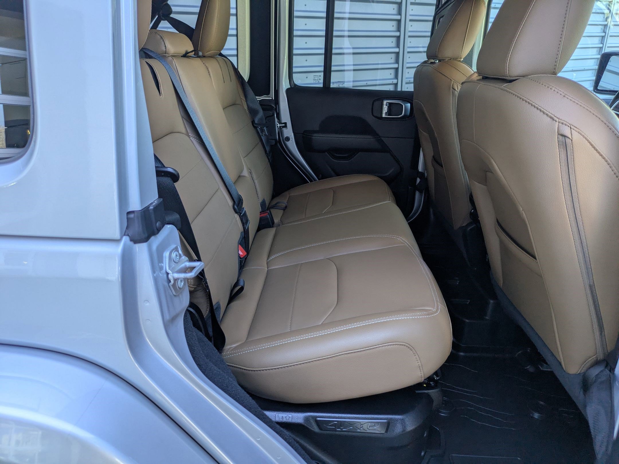 Used 2023 Jeep Wrangler Sahara w/ Cold Weather Group image 29