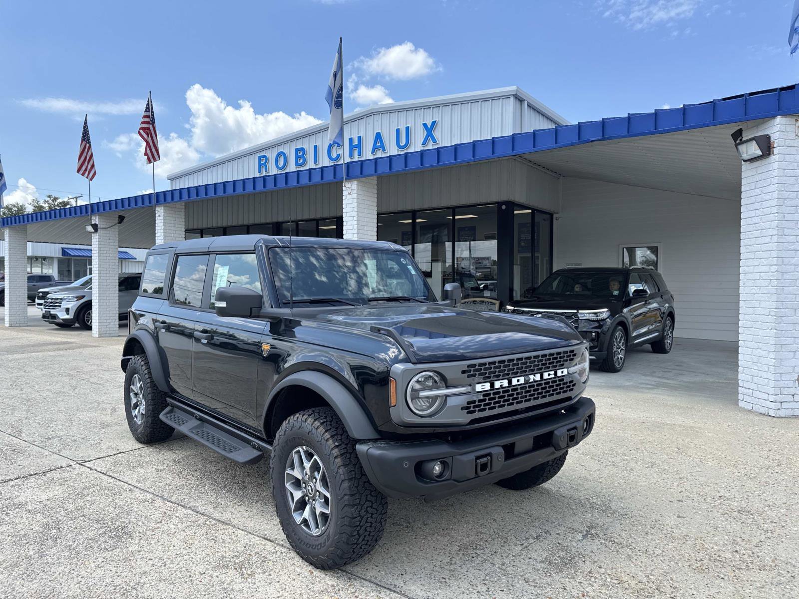 New 2025 Ford Bronco Badlands AWD/4WD image 8