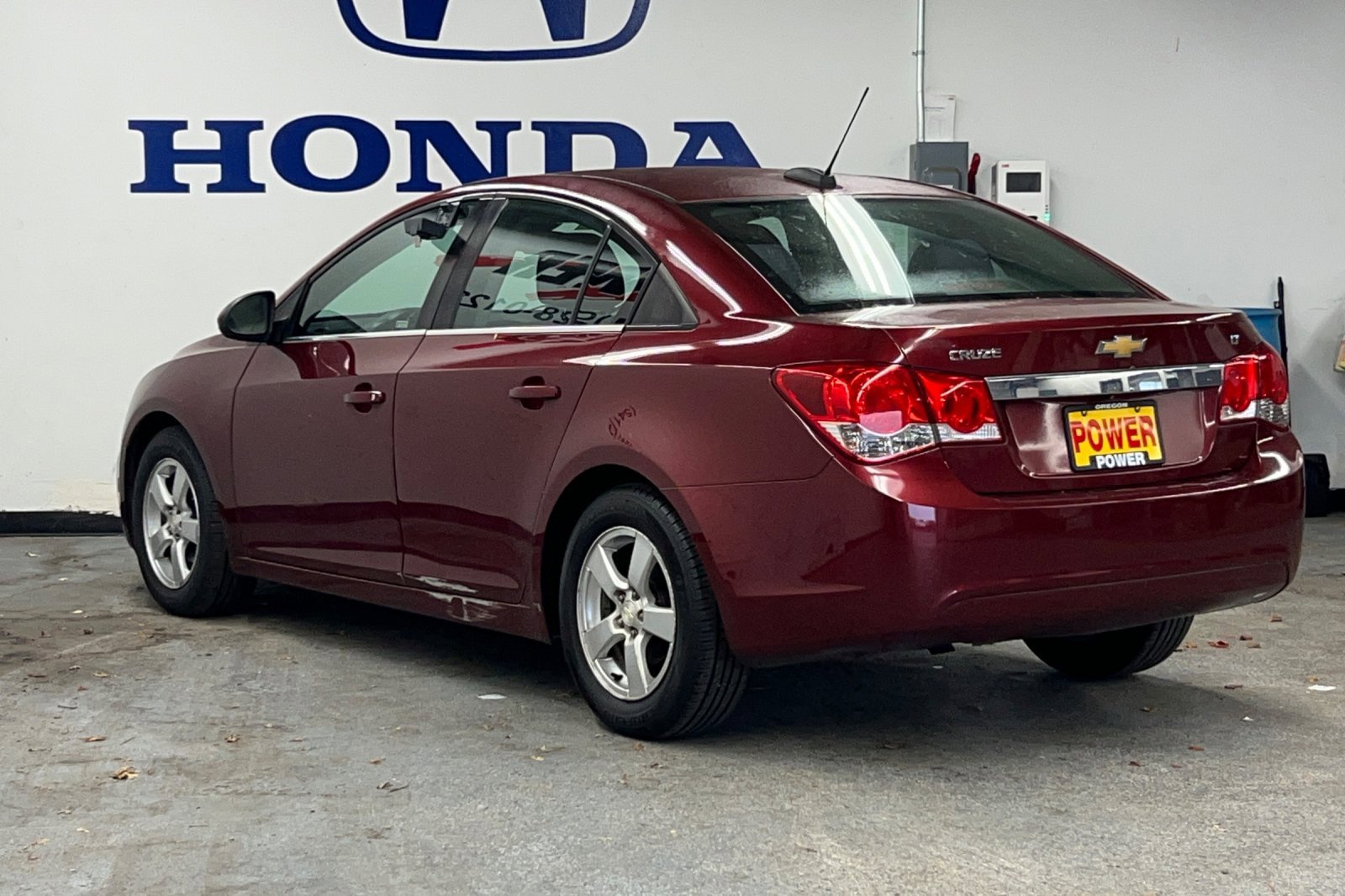 Used 2016 Chevrolet Cruze LT w/ Technology Package image 5