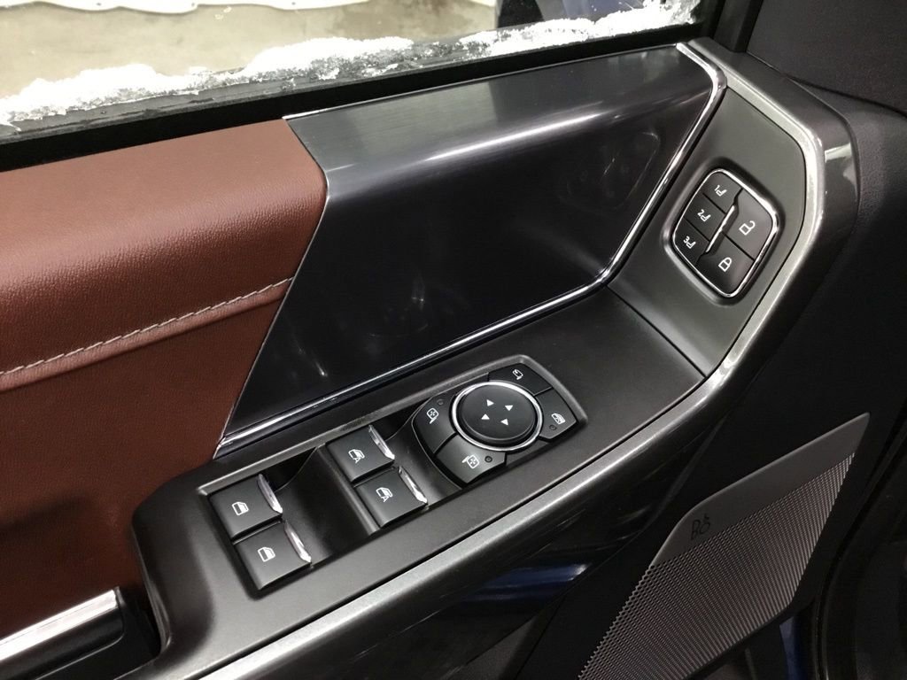 Used 2023 Ford F150 Lariat w/ Equipment Group 502A High image 10