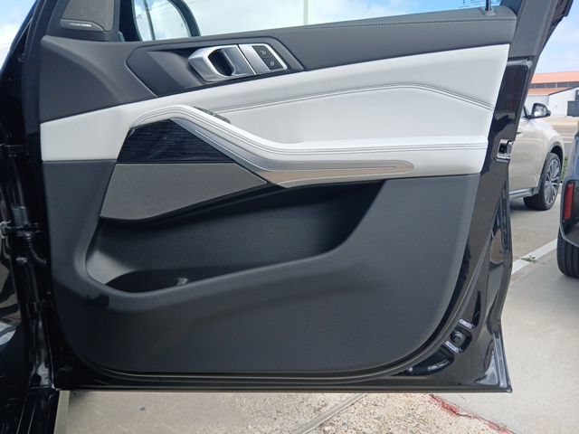 New 2026 BMW X5 sDrive40i w/ M Sport Package RWD image 17