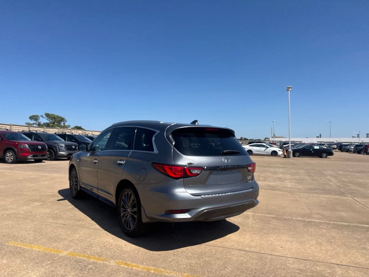Used 2020 INFINITI QX60 Luxe w/ Edition 30 Essential Package FWD image 19