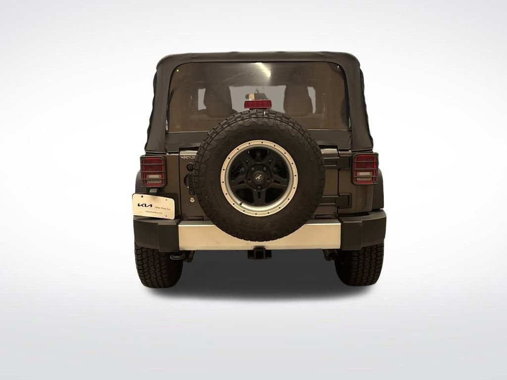 Used 2017 Jeep Wrangler Sport w/ Connectivity Group image 5