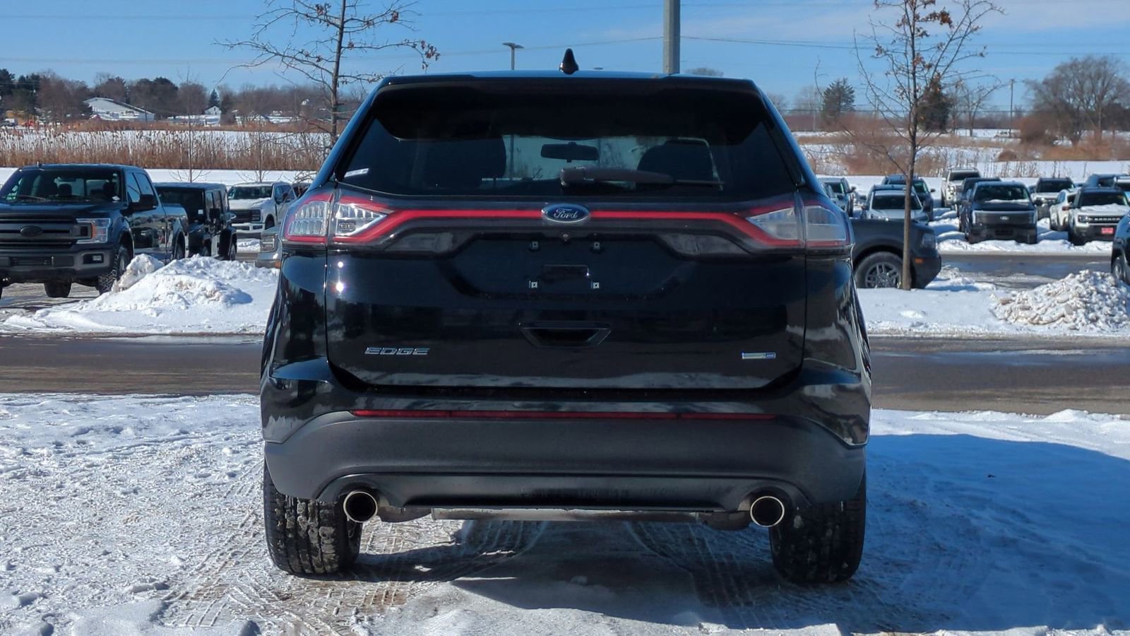 Used 2018 Ford Edge SE image 5