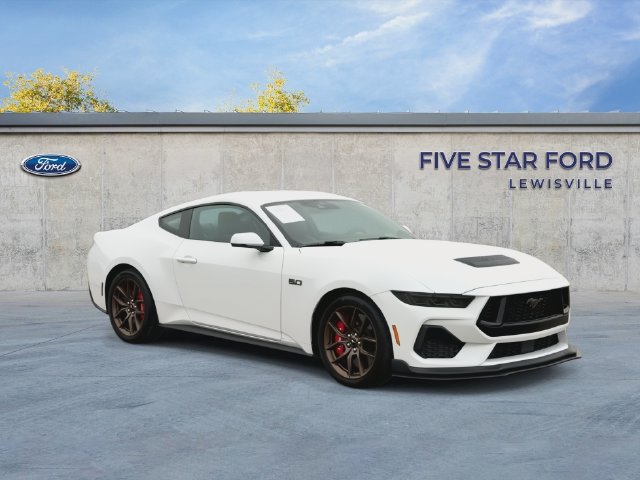 Used 2025 Ford Mustang GT Premium RWD image 2