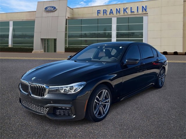 Used 2019 BMW 740i xDrive image 3