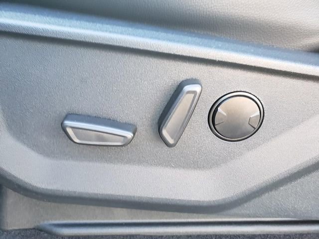 New 2025 Ford F150 Lariat w/ Equipment Group 501A Mid image 16