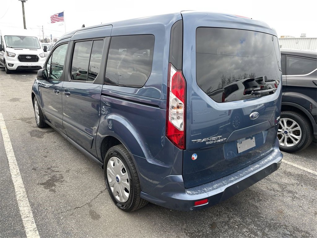 Used 2023 Ford Transit Connect XLT image 5