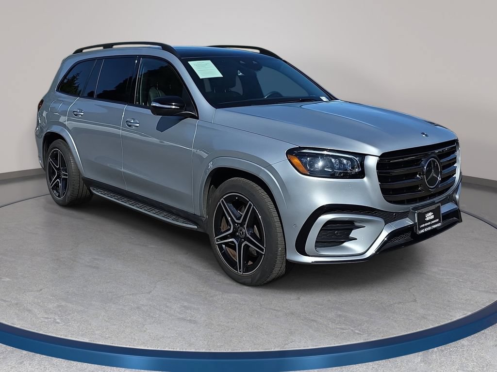 Used 2025 Mercedes-Benz GLS 450 4MATIC w/ AMG Line Exterior image 4