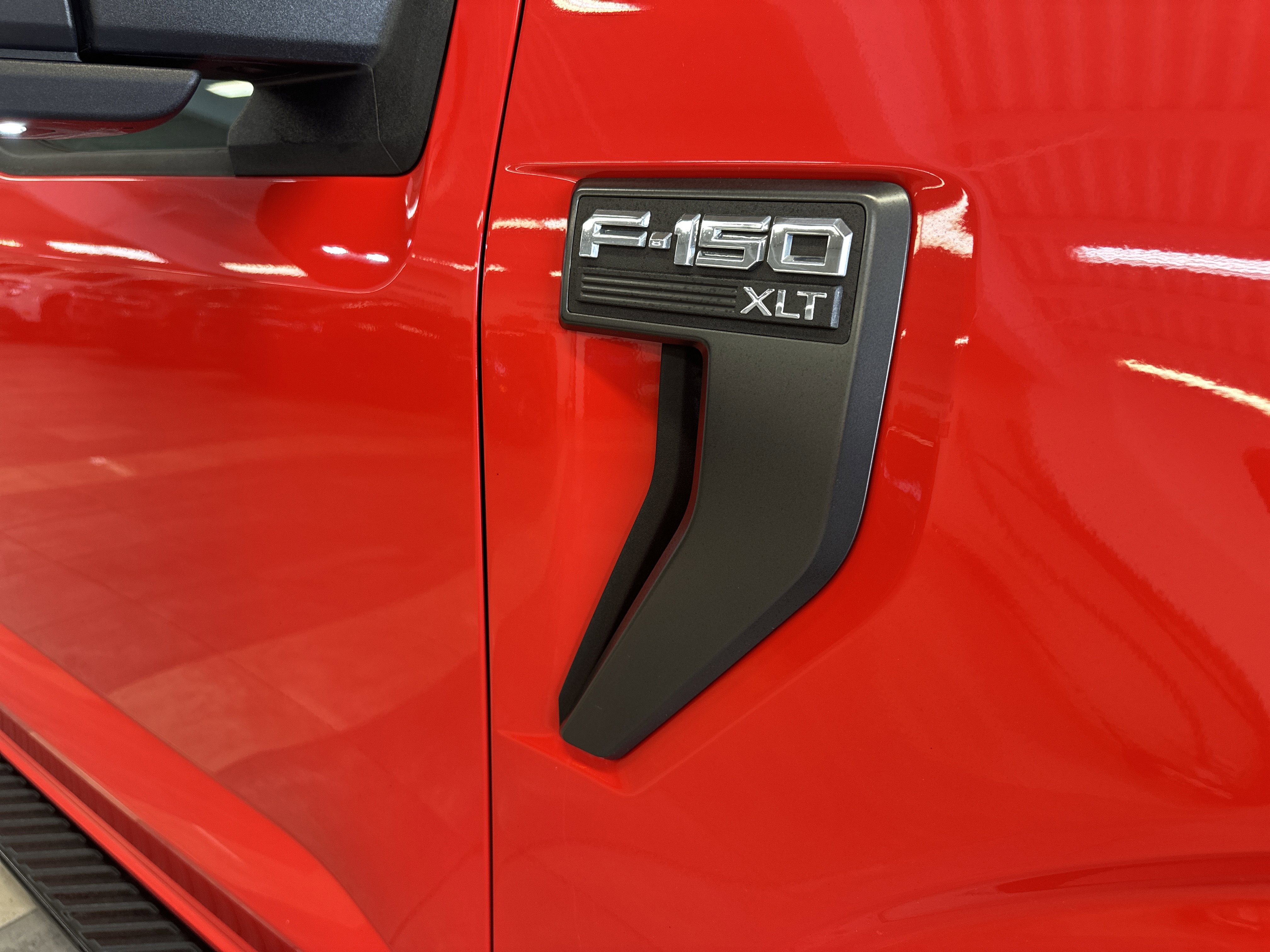 Used 2023 Ford F150 XLT w/ Equipment Group 302A High image 11