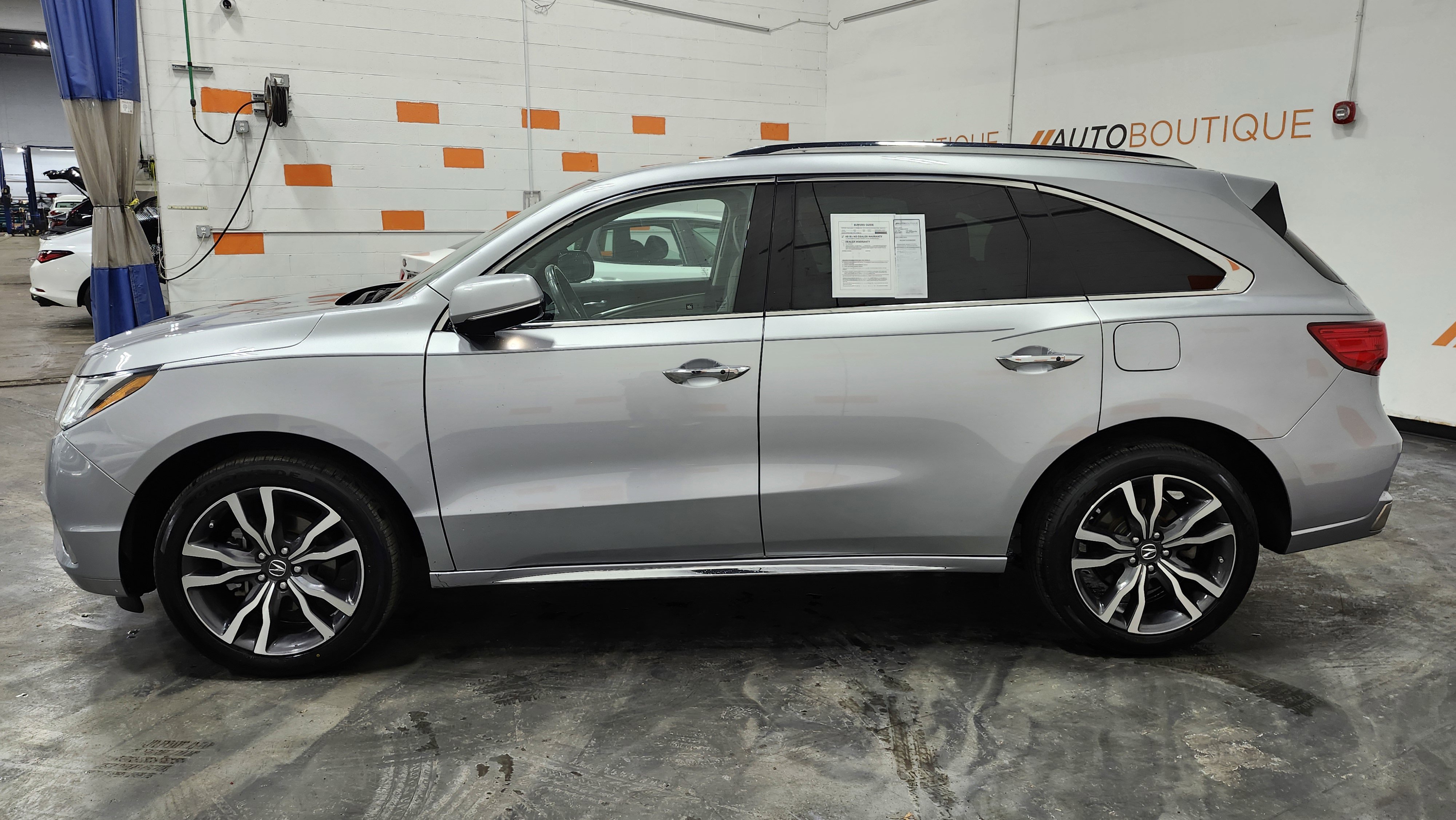 Used 2020 Acura MDX SH-AWD w/ Advance Package image 15