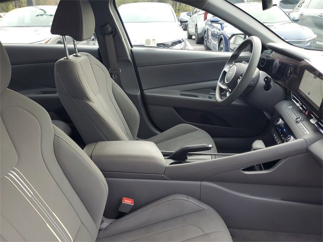 Used 2024 Hyundai Elantra SEL image 34