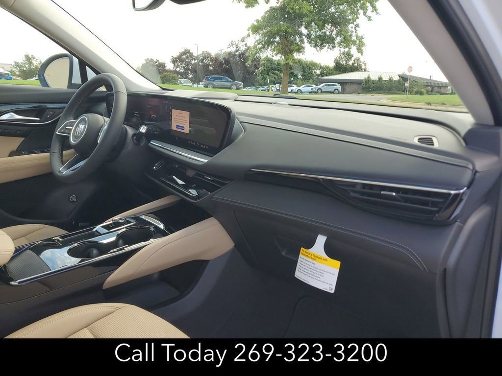 New 2025 Buick Envision Preferred image 32
