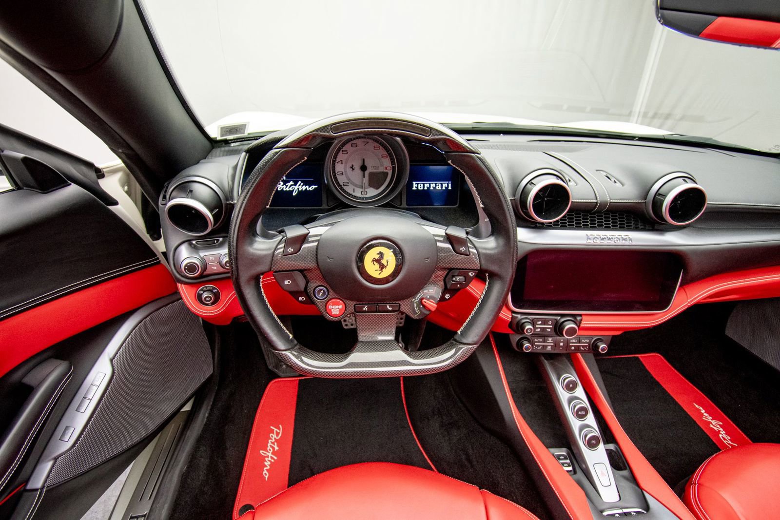 Used 2019 Ferrari Portofino RWD image 22