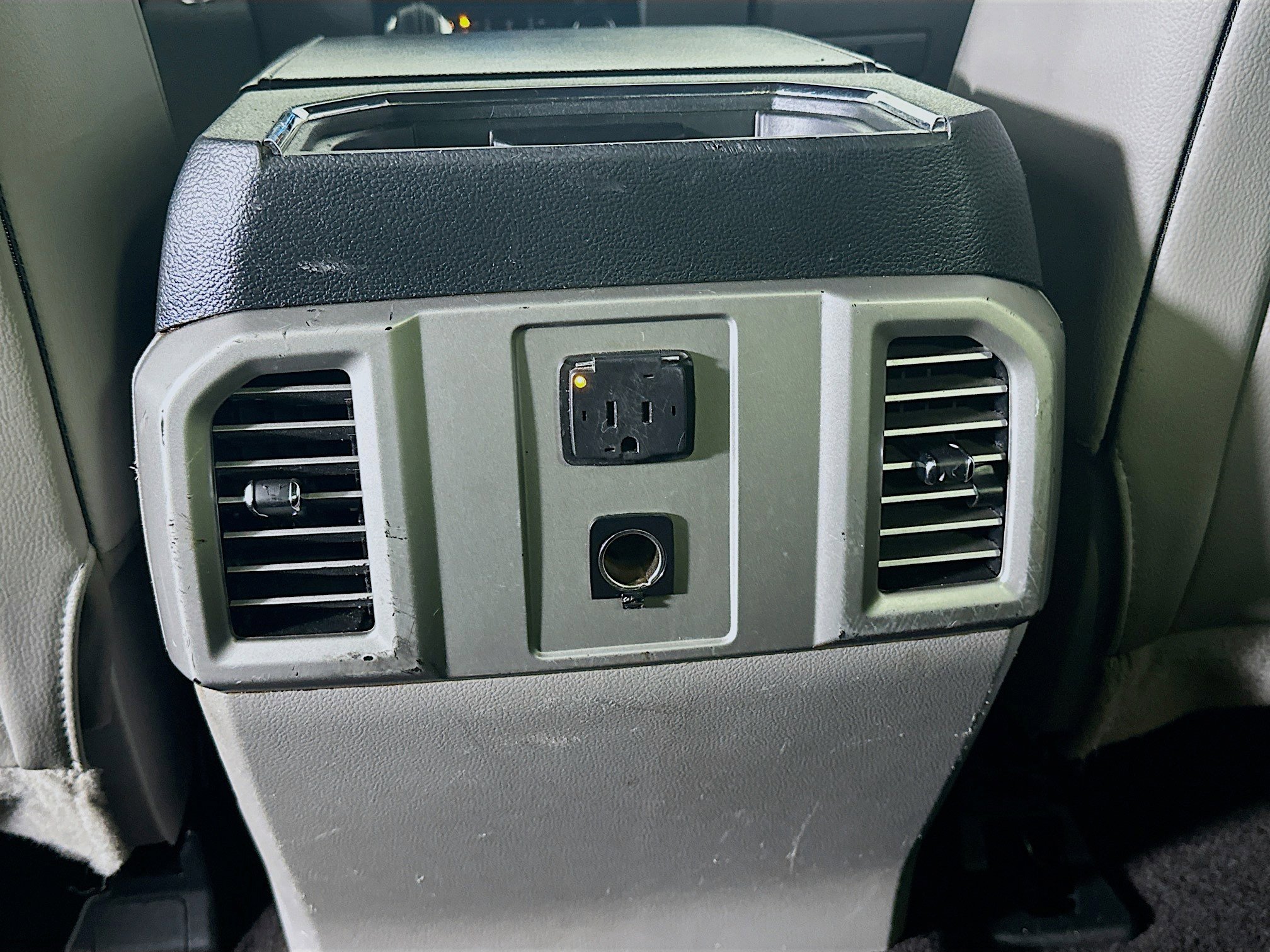 Used 2016 Ford F150 Lariat RWD image 28