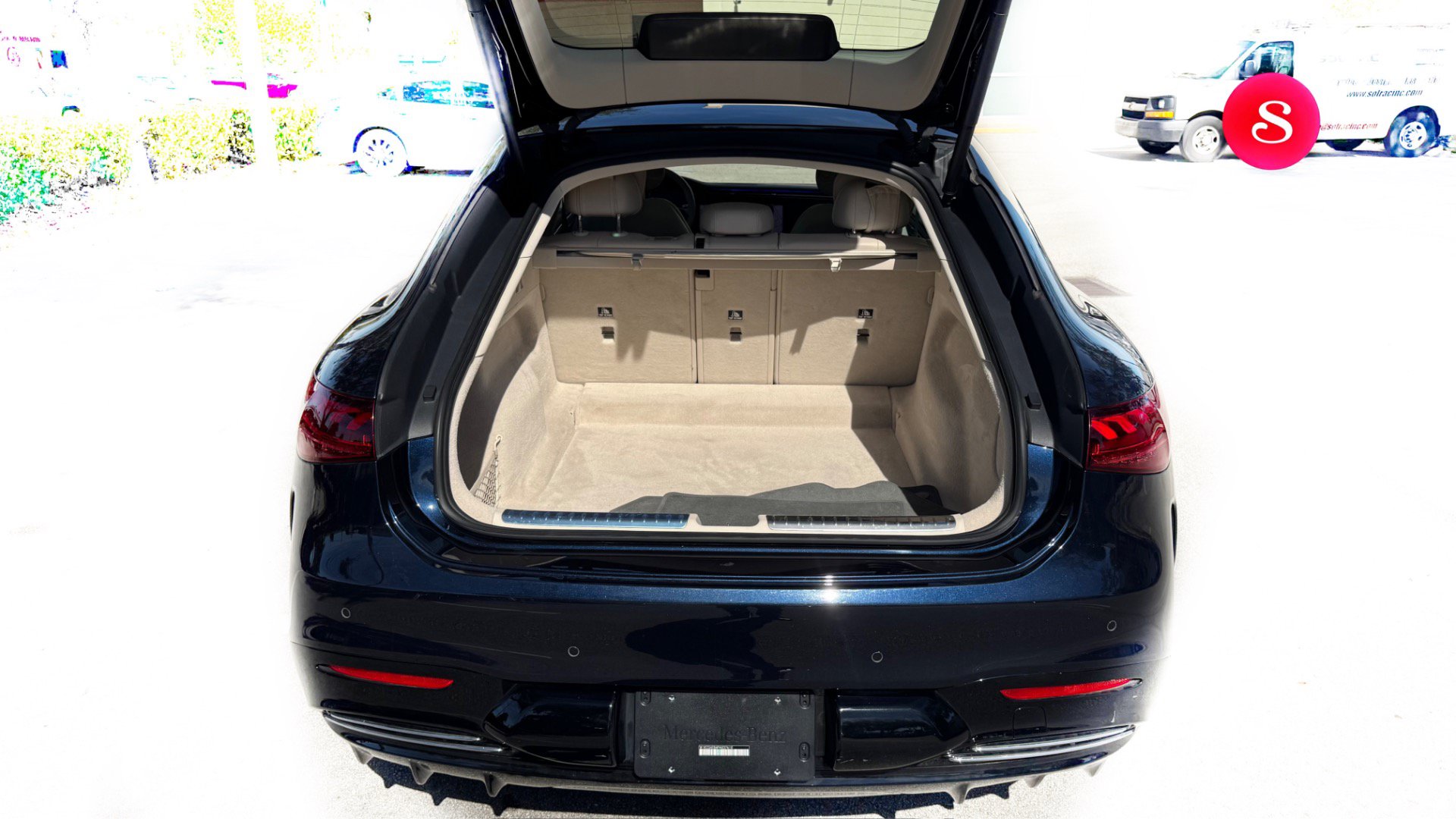 Used 2023 Mercedes-Benz EQS 580 4MATIC Sedan image 6