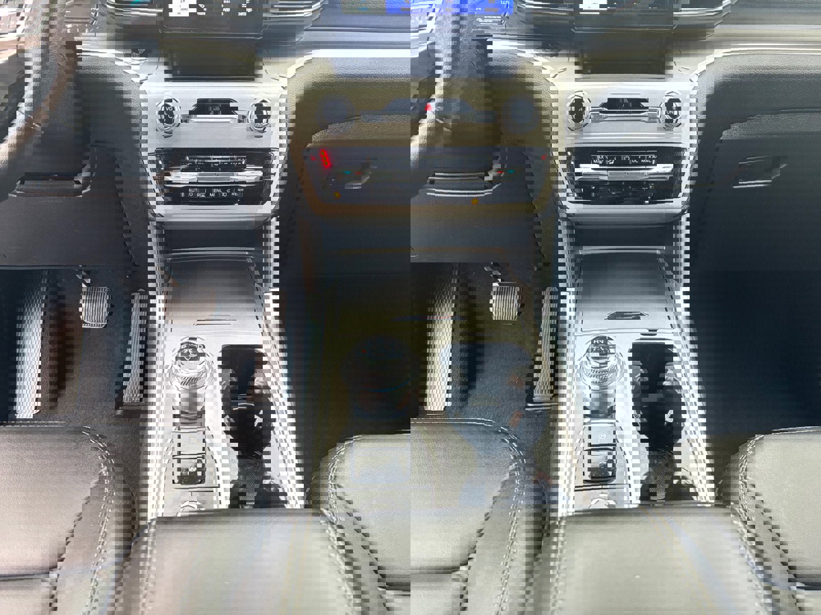 Certified 2023 Ford Explorer XLT w/ Equipment Group 202A image 21