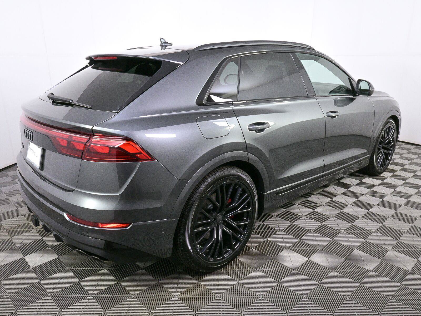 New 2026 Audi SQ8 Prestige AWD/4WD image 3