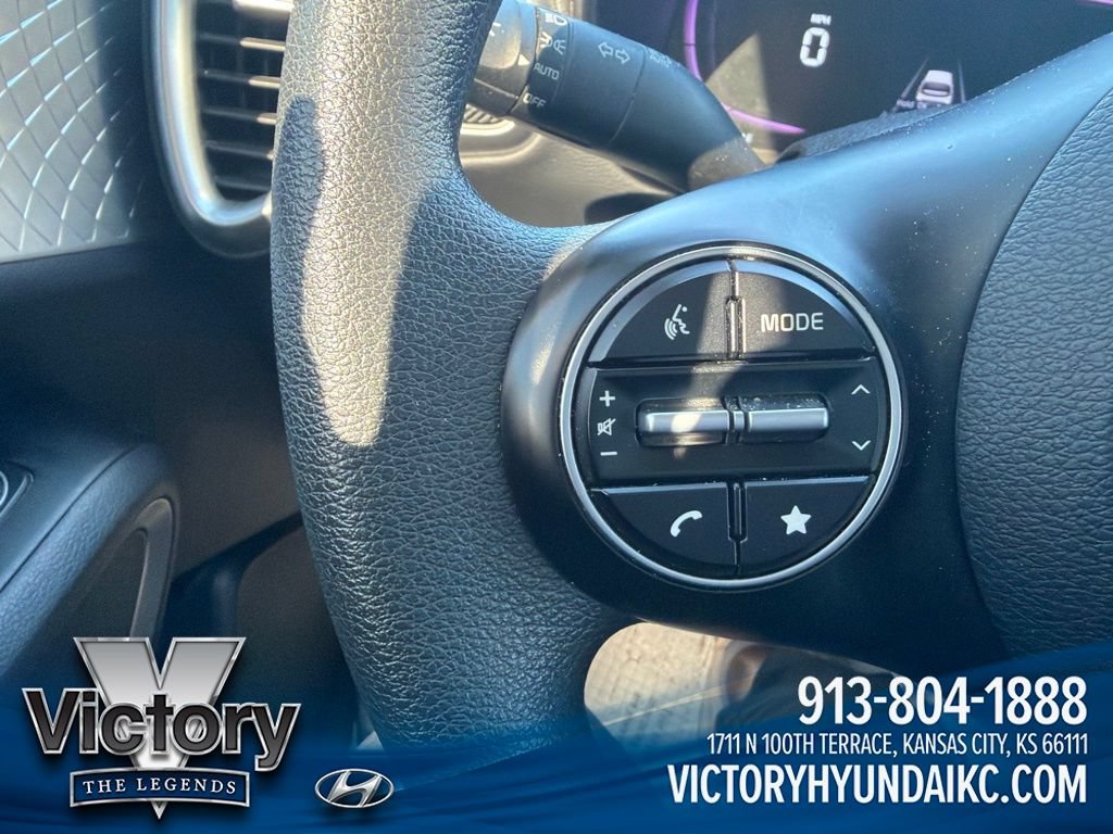 Used 2023 Kia Soul LX FWD image 13