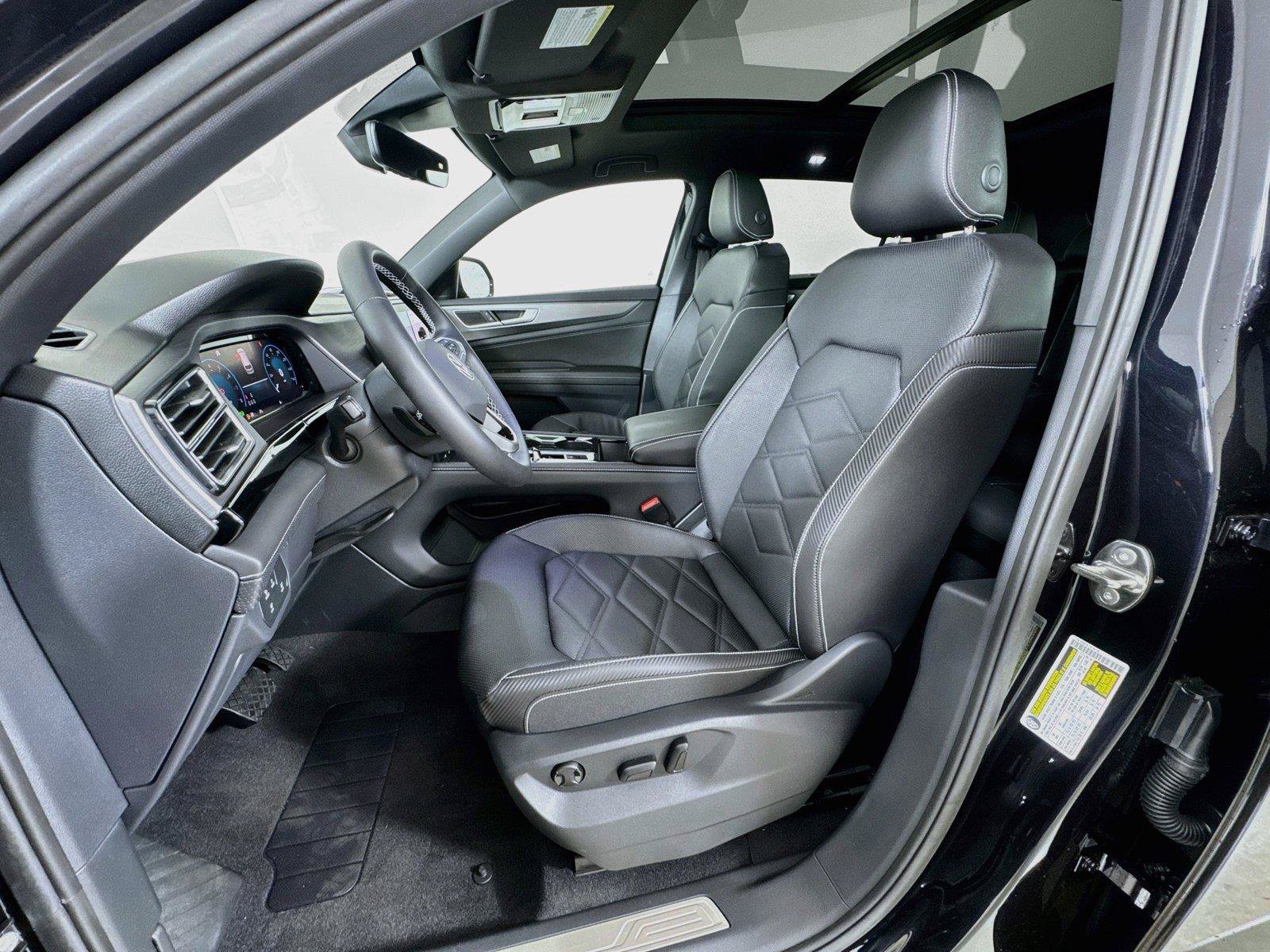 New 2026 Volkswagen Atlas Cross Sport SE FWD image 20