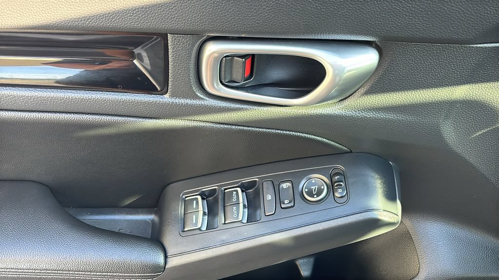 Used 2023 Honda Civic EX-L image 11