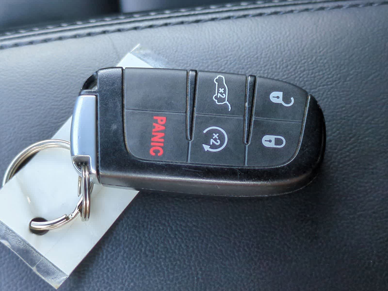Used 2019 Jeep Grand Cherokee Limited AWD/4WD image 34
